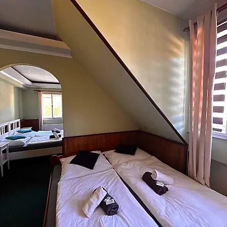 Landštejnský Dvůr Hotel *
